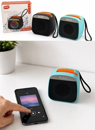 Колонка USB бездротова портотивна 4-х кут. з ручкою. у кол. бум. кор. (7,5*11,5*10,5) №Х-922 (50) (шт)