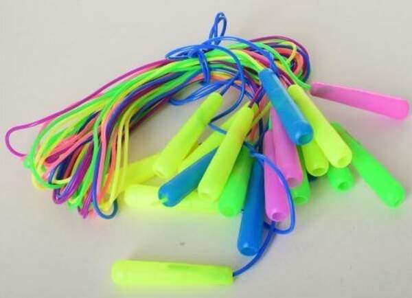 Скакалка MS 3130-3 (300шт) 220см, ручка пластик, мотузка гума, мікс кольорів (шт.)