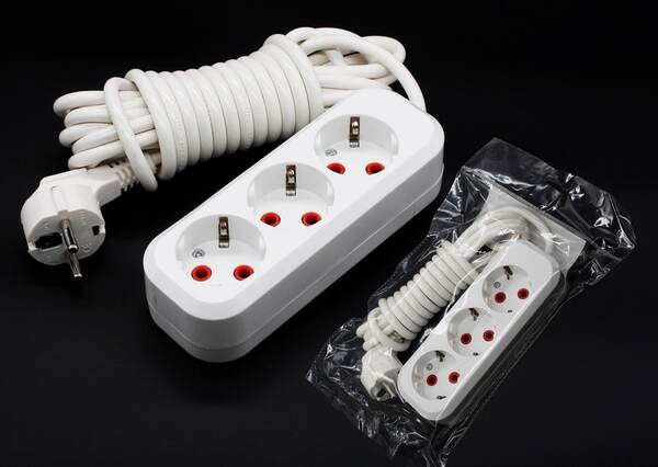 Подовжувач №Z5 3гнізда 5м із заземленням (30) (шт.)